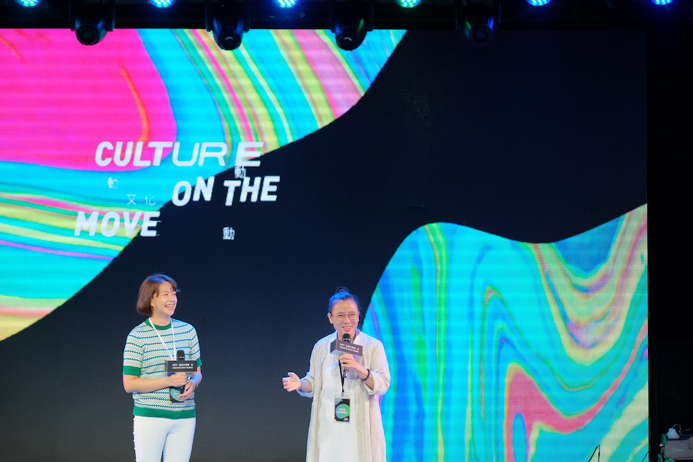 General Curator Tammy Chen-Jung Liu (left) and U-Theatre Artistic Director Liu Rou-Yu (right)